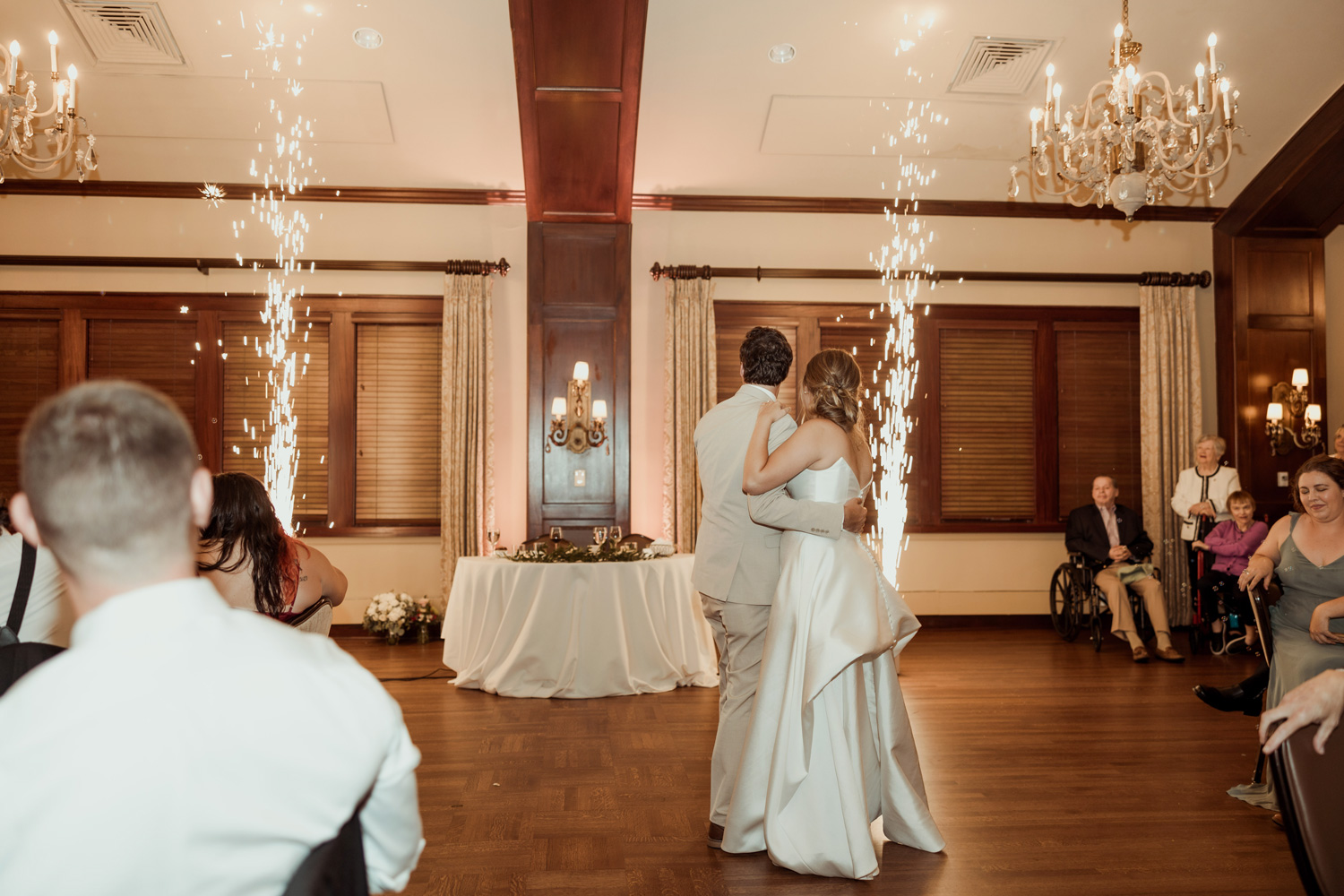 Cedar Rapids Country Club Wedding, Cedar Rapids, Iowa