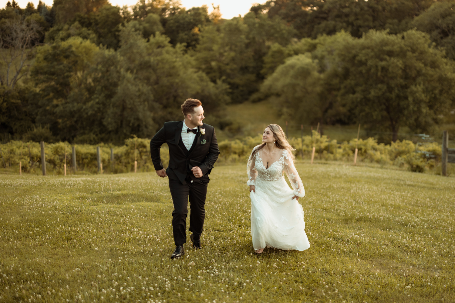 Old Oak Winery Wedding, Milan, Illinois
