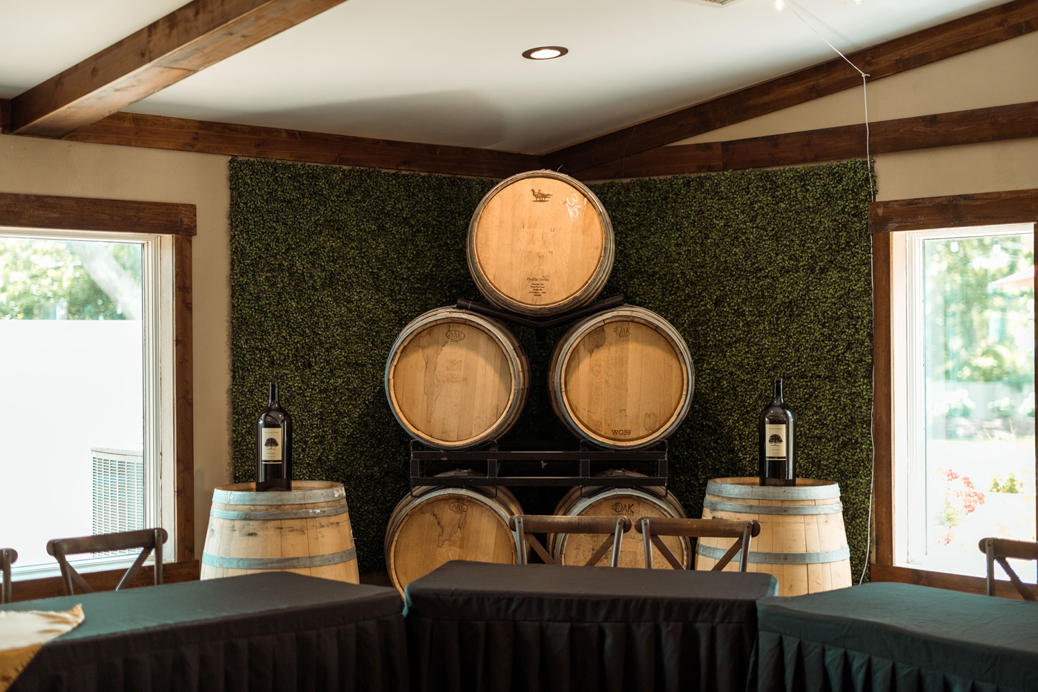 Old Oak Winery Wedding, Milan, Illinois