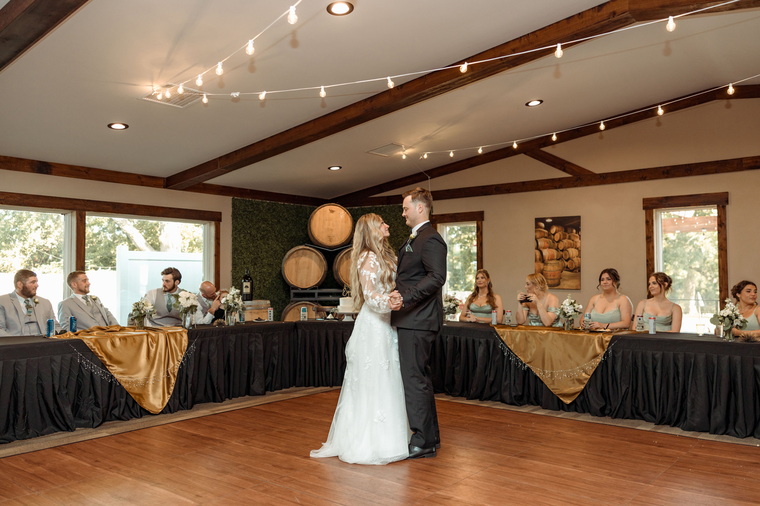 Old Oak Winery Wedding, Milan, Illinois
